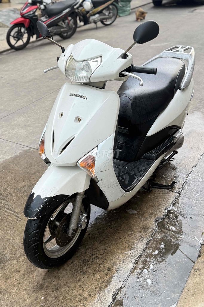 Honda Lead, белый, скутер