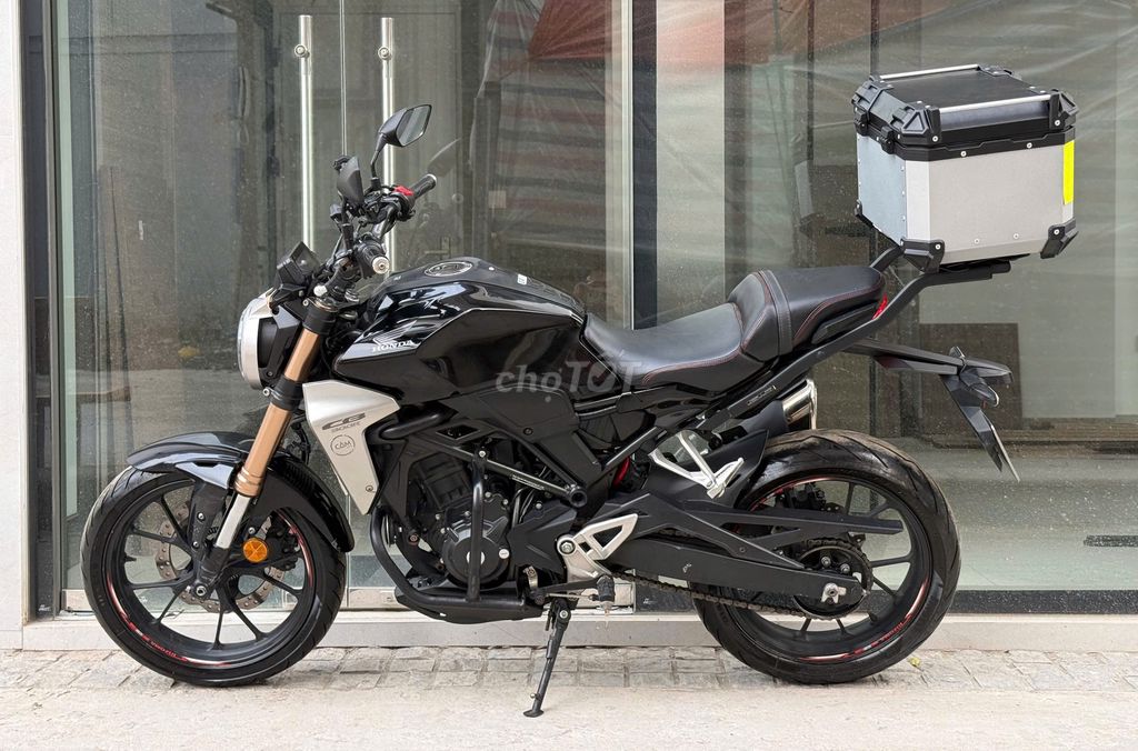 Honda CB300 2022 siêu lướt có trả góp trao đổi ✅. Mua bán Xe máy tại Quận Thanh Xuân Hà Nội được đăng bởi Phú Lý hình 1
