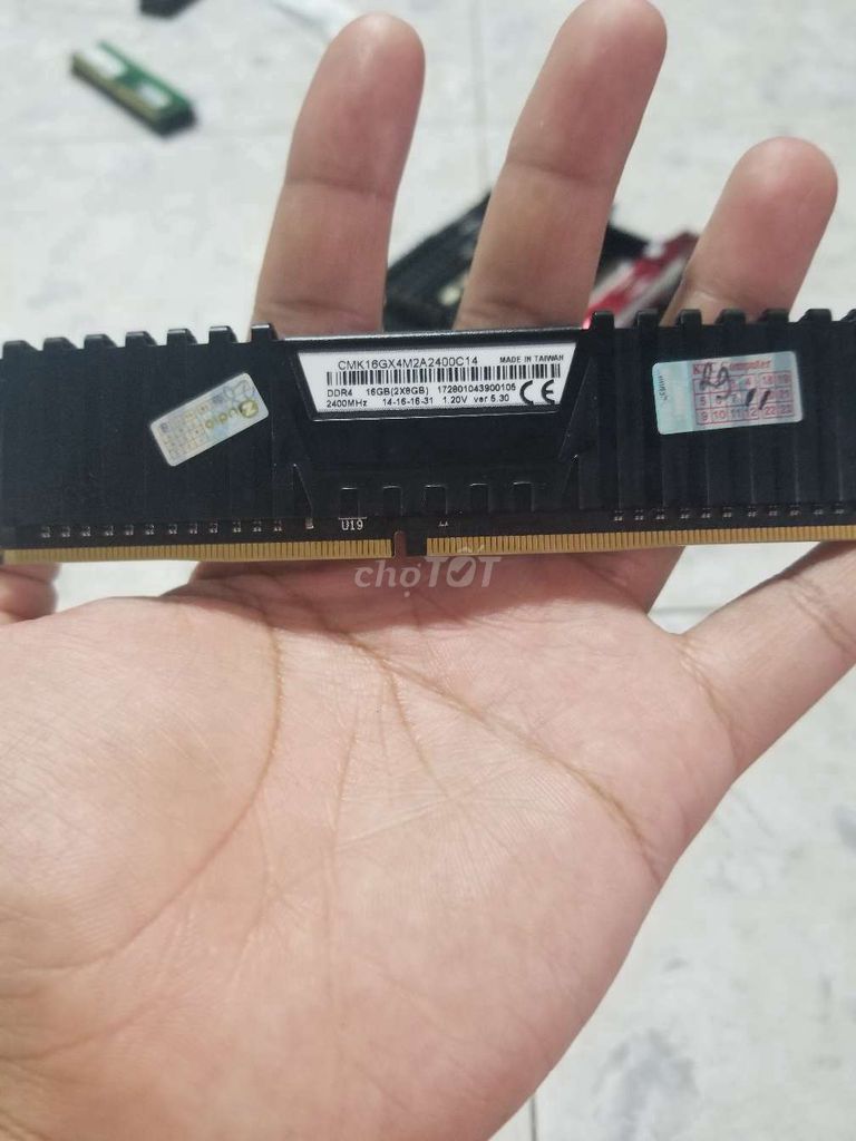 RAM Corsair 16GB DDR4 2400MHz Đài Loan. Mua bán Linh kiện (RAM, Card...) tại Quận Gò Vấp Tp Hồ Chí Minh được đăng bởi Thai Trung hình 1