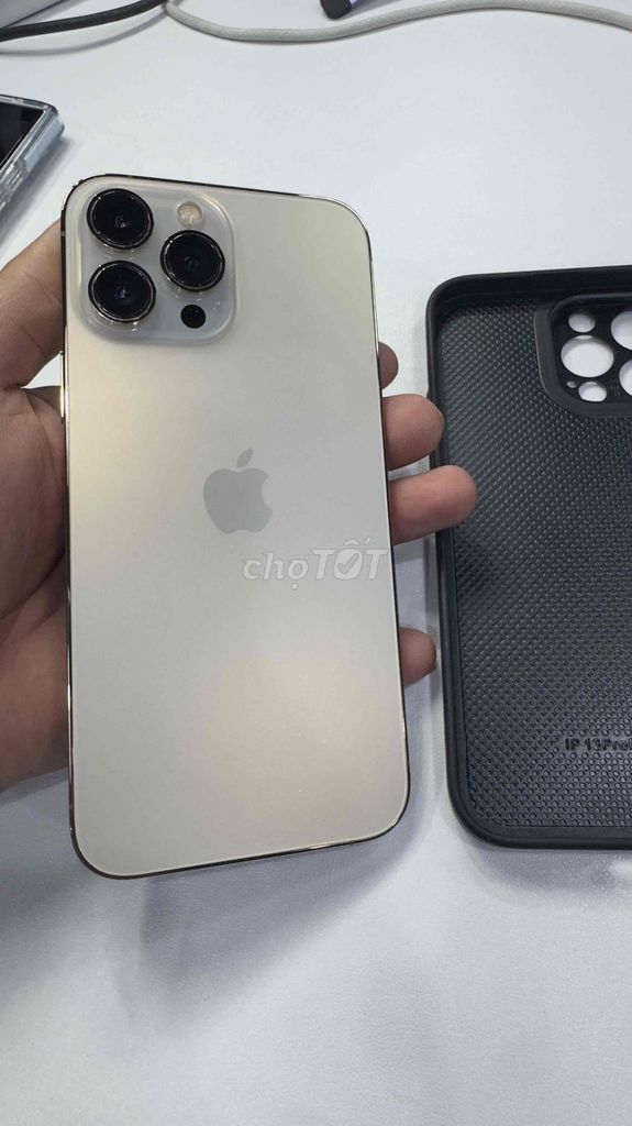 Apple iPhone 13 Pro Max 512GB Vàng Đã sử dụng. Mua bán Điện thoại tại Quận 1 Tp Hồ Chí Minh được đăng bởi Nguyễn Văn Tý hình 1