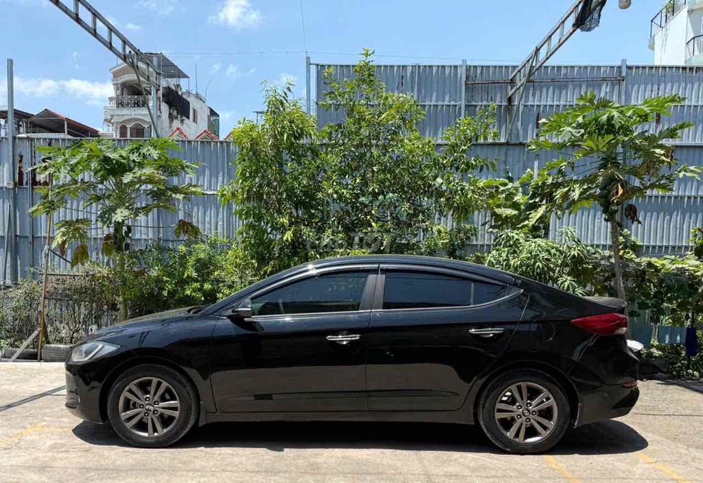 Hyundai Elantra 2016 photo 4