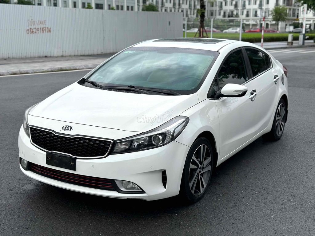 Kia Cerato 1.6 2018 AT Trắng 83000km. Mua bán Ô tô tại Quận Hoàng Mai Hà Nội được đăng bởi Thang Pham hình 2