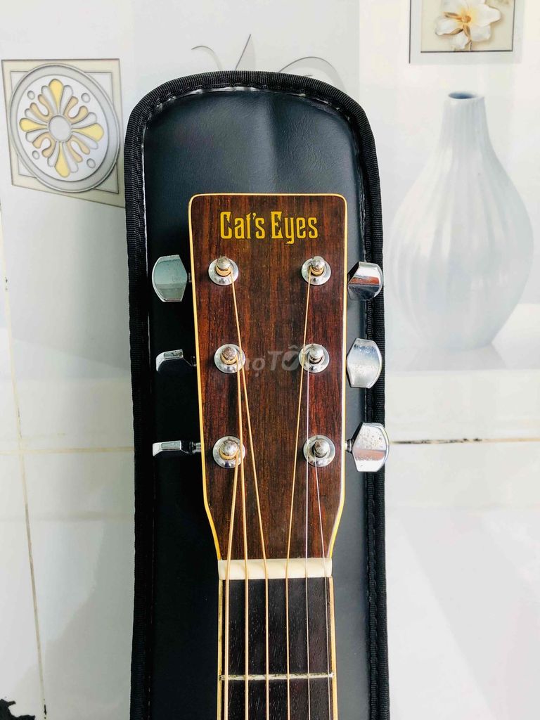 Guitar Nhật Cat’s Eyes CE-200 âm thanh rất hay