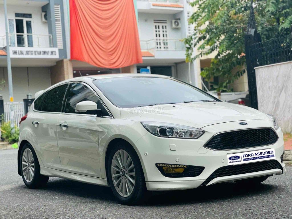 Hãng bán Focus S 2018 mới 40.000 km có BH