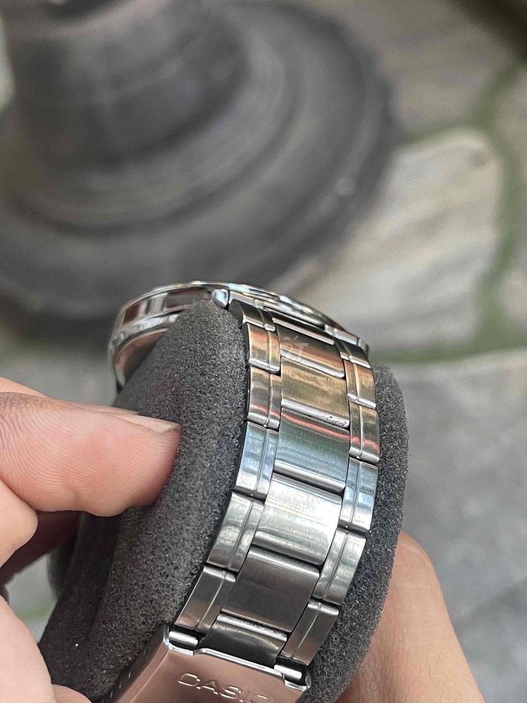 đồng hồ casio lướt đẹp keng full box giá 550k. Mua bán Đồng hồ tại Thành phố Huế Thừa Thiên Huế được đăng bởi Nhat Hoang hình 4