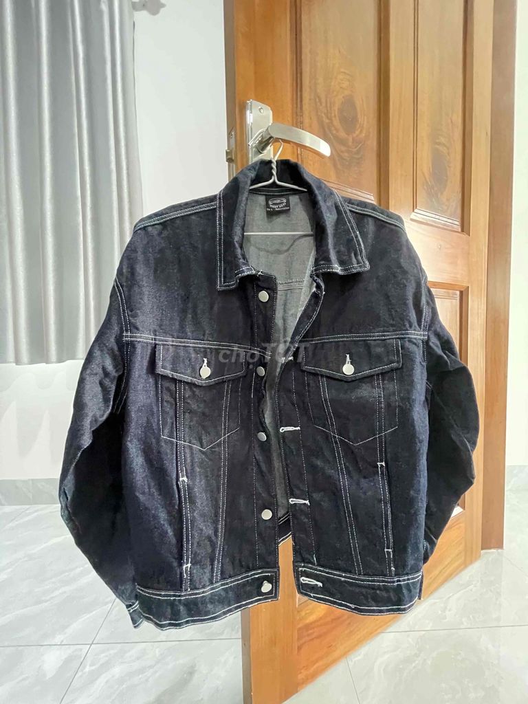 Áo khoác Hardyboy Raw denim Đen Unisex. Mua bán Quần áo tại Thành phố Thủ Đức Tp Hồ Chí Minh được đăng bởi Hoàng Hiệp hình 1
