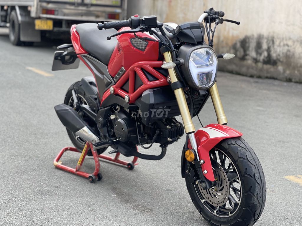 Ducati 946 Mini 2023 odo 4.600km Chính Chủ TP