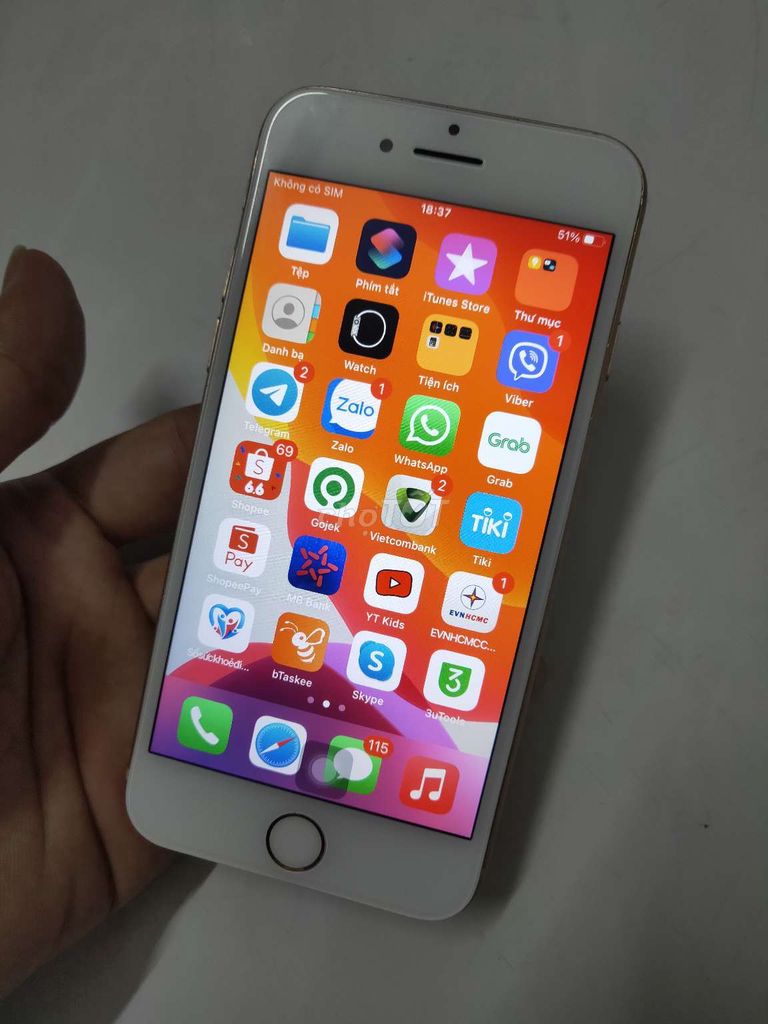 Iphone 8 q.tế 64g gold đẹp full