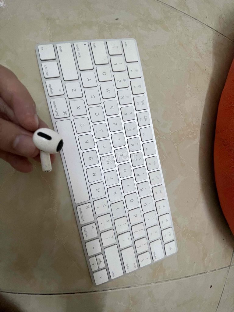 Combo bàn phím apple magic 2 kèm tai p airpod pro