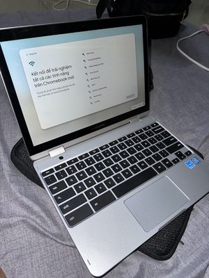 Samsung Chromebook Plus V2 Mua năm 2023.
