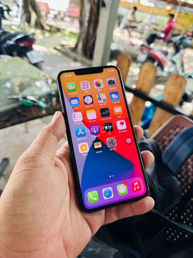 Apple iPhone 11 Pro Max Xám. Mua bán Điện thoại tại Quận Sơn Trà Đà Nẵng được đăng bởi Nhi hình 1