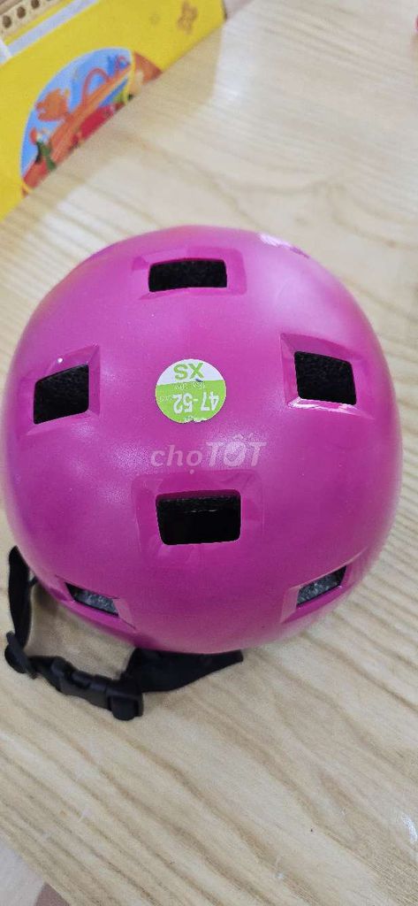 Mũ bảo hiểm Decathlon Hồng XS Trẻ em. Mua bán Phụ kiện thời trang khác tại Huyện Hoài Đức Hà Nội được đăng bởi gubee hình 1