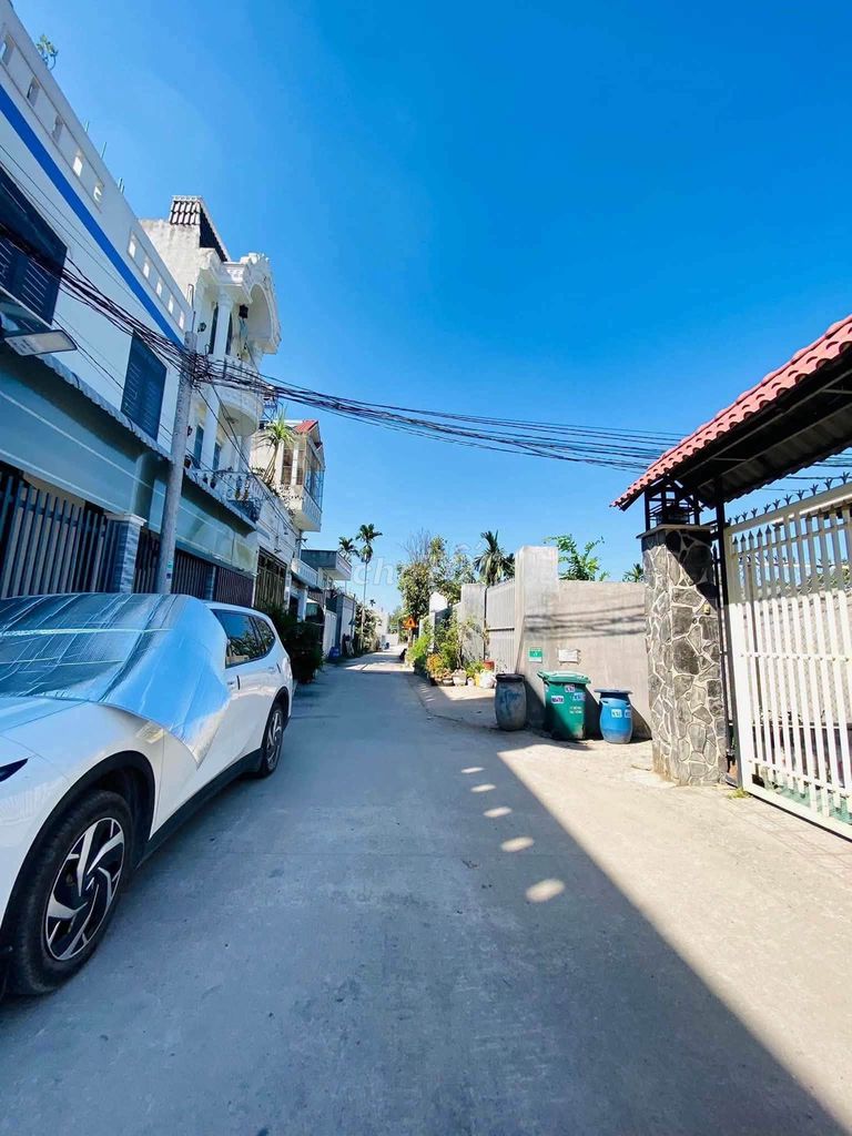 Bán đất Bình Nhâm 73, 90m2, giá 2.35 tỷ