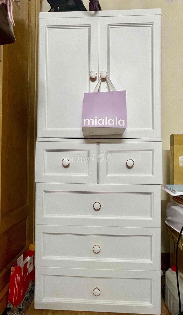 Tủ nhựa V-BABY T8 Trắng 65x38x155cm. Mua bán Tủ, kệ gia đình tại Quận Đống Đa Hà Nội được đăng bởi Bui hue hình 1