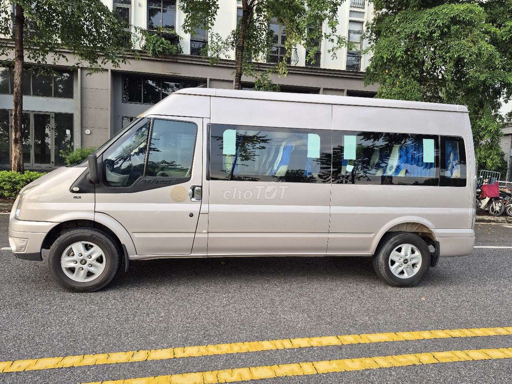 Ford luxury 2018 16 Chỗ 2.4 Diesel   - 170000 km. Mua bán Ô tô tại Quận Long Biên Hà Nội được đăng bởi Ngô hùng hình 4