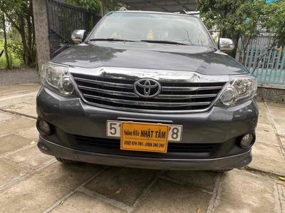 Toyota Fortuner 2.7AT 2013 86000km