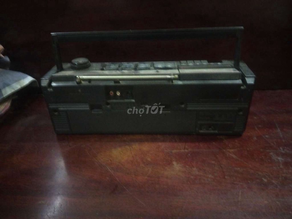 Đài radio cassette hitachi