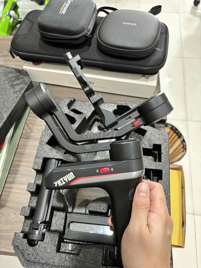 Gimbal ZHIYUN WEEBILL S đẹp sài ổn định