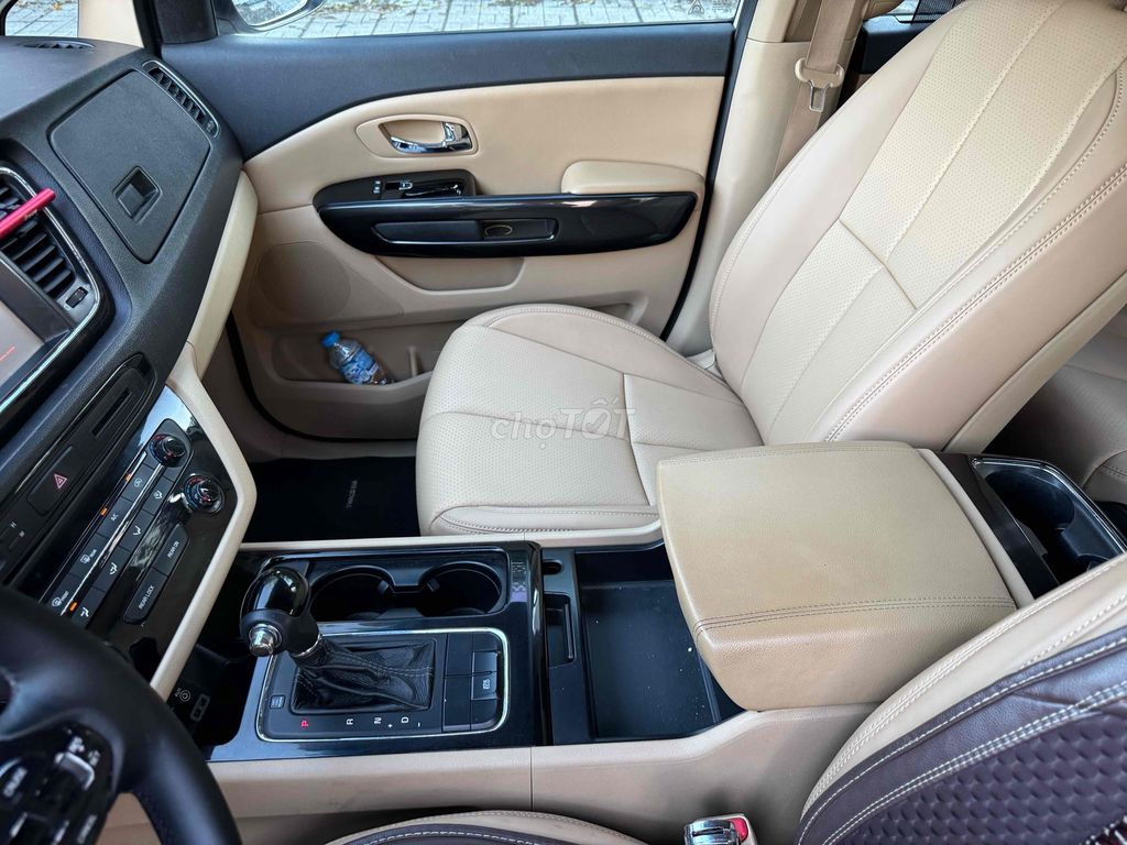 Kia Sedona 2017 2.2 DATH - 138000 km. Mua bán Ô tô tại Thành phố Long Xuyên An Giang được đăng bởi Lĩnh Long Xuyên hình 11