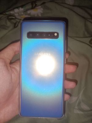 Samsung S10 5g 8-256 trầy viền đã cài rom one ui 7. Mua bán Điện thoại tại Thành phố Qui Nhơn Bình Định được đăng bởi Nhật Duy
