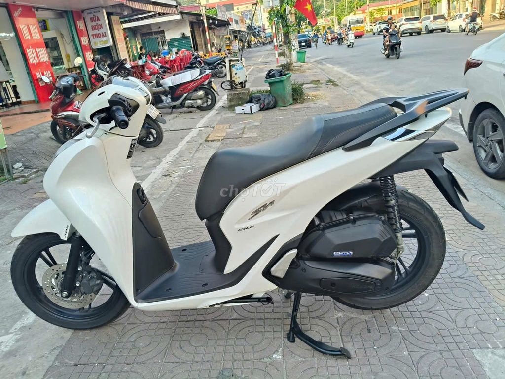 Honda SH 150 đời 2022 xe đẹp xuất sắc. Mua bán Xe máy tại Thành phố Hạ Long Quảng Ninh được đăng bởi Việt Thắng hình 2