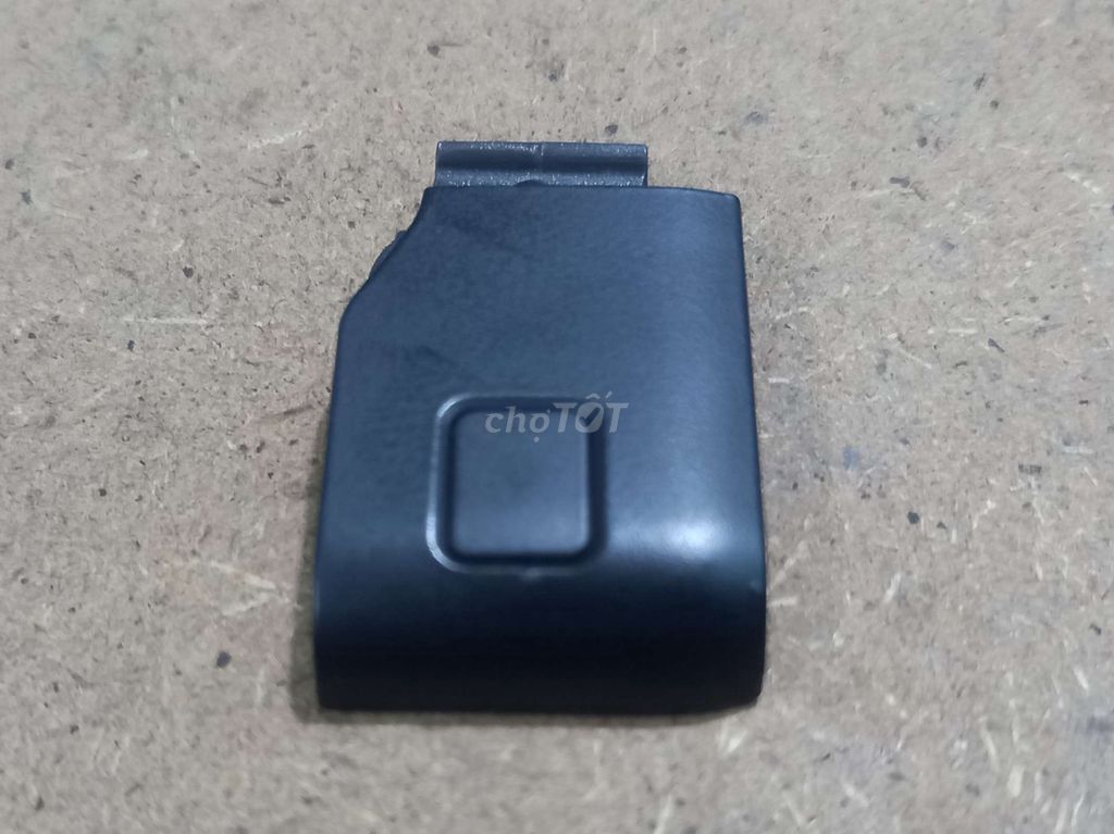 Nắp che sạc GoPro Hero 5-7 Đen Nhựa. Mua bán Máy ảnh, Máy quay tại Huyện Nhơn Trạch Đồng Nai được đăng bởi TIN TIN 11 hình 1