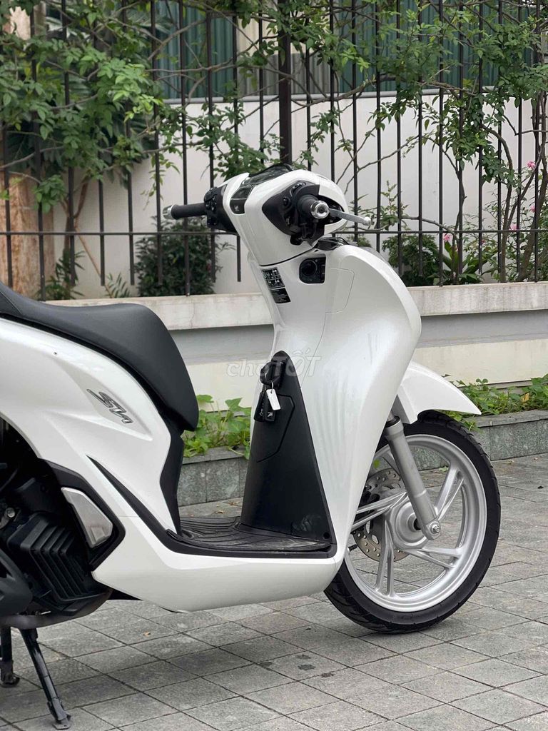 Honda SH 125i CBS 2022 Siêu Lướt_Bảo Hành 3 Năm. Mua bán Xe máy tại Huyện Gia Lâm Hà Nội được đăng bởi Xe Máy Phúc Hưng hình 3