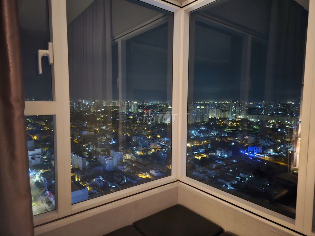 Аренда · 2 комн. · 100 м² · Quận 1, ул. Bến Chương Dương