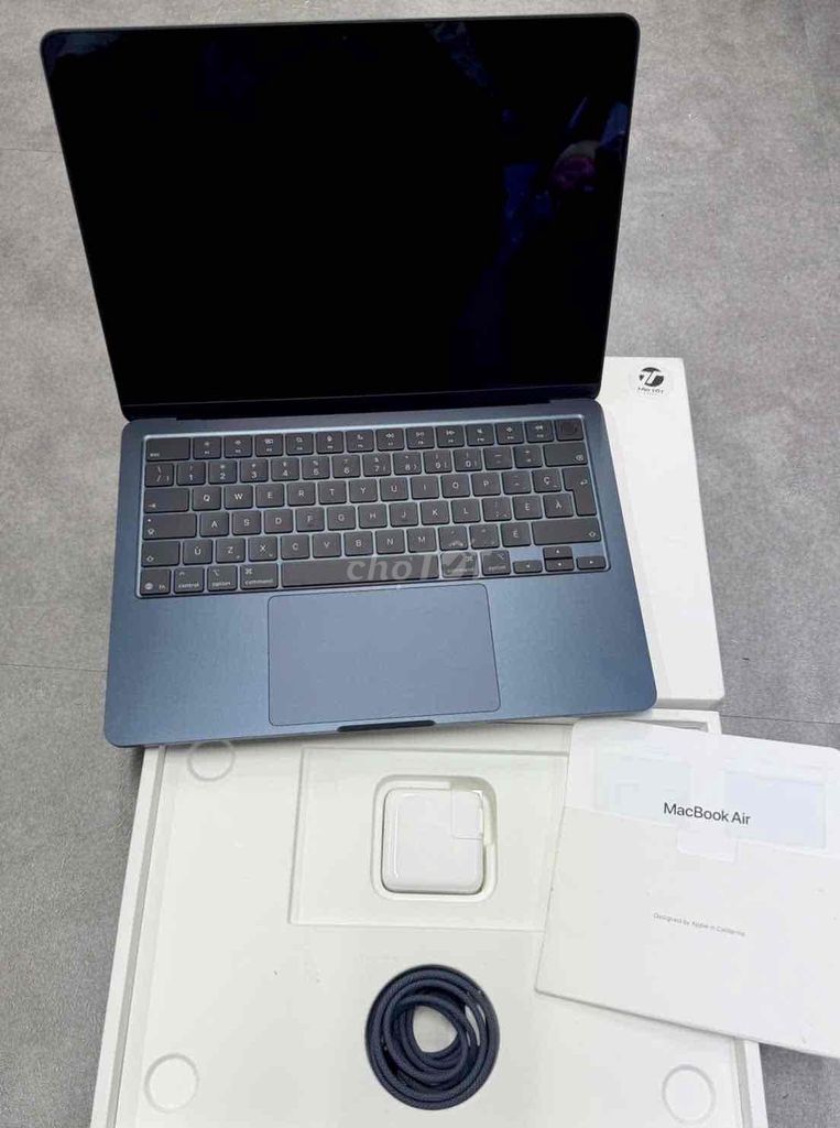 Apple MacBook Air M4 13 inch 16GB/512GB Đen 99%. Mua bán Laptop tại Quận 10 Tp Hồ Chí Minh được đăng bởi Táo Tốt Apple  hình 1