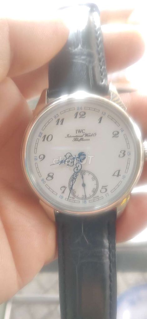 Bán đồng Hồ lên giây IWC cho Anh em sưu tầm.