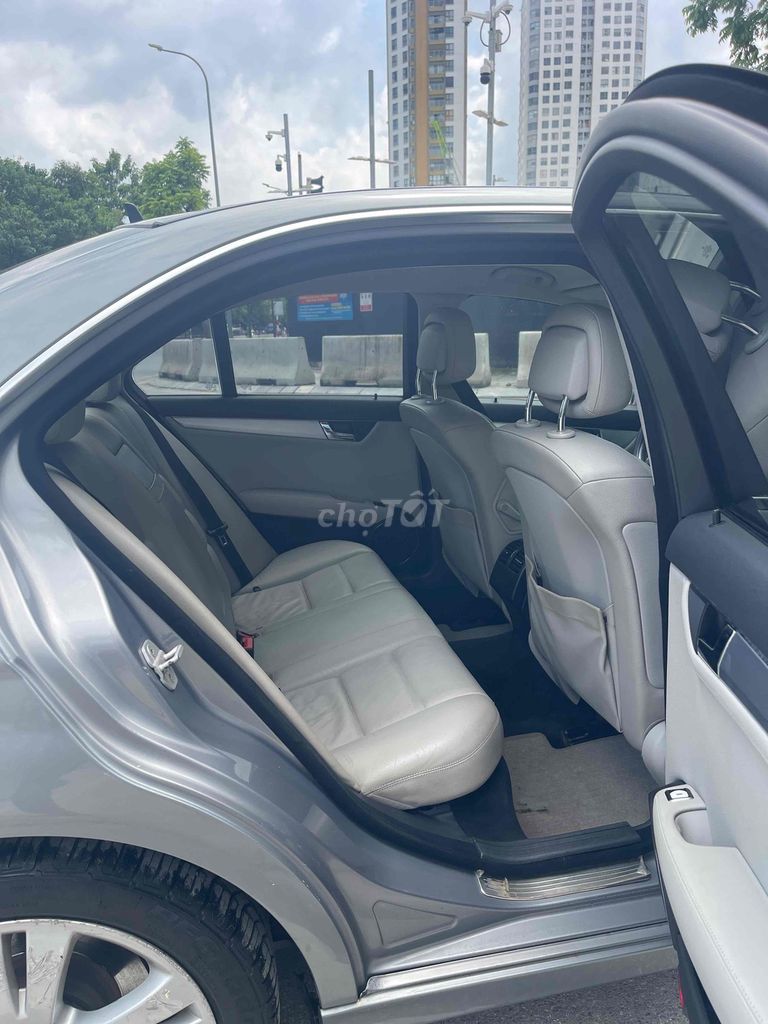 Mercedes Benz C200 sx 2010  odor 15 vạn km. Mua bán Ô tô tại Quận Thanh Xuân Hà Nội được đăng bởi long luxury hình 10
