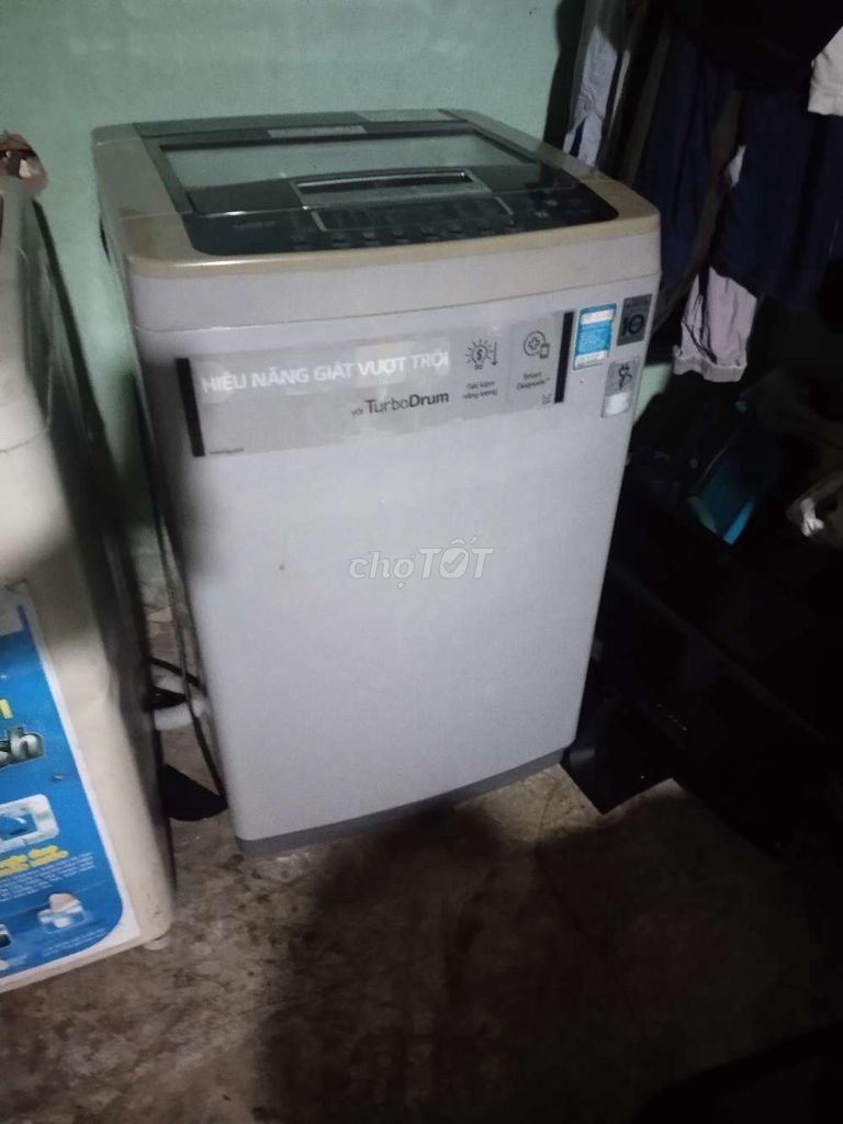 Máy giặt LG 8 kg inverter chạy rất tốt