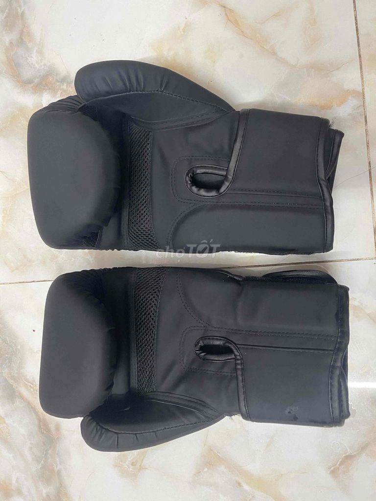 găng tay boxing 14oz. Mua bán Đồ thể thao, Dã ngoại tại Quận Tân Phú Tp Hồ Chí Minh được đăng bởi phuong hình 2
