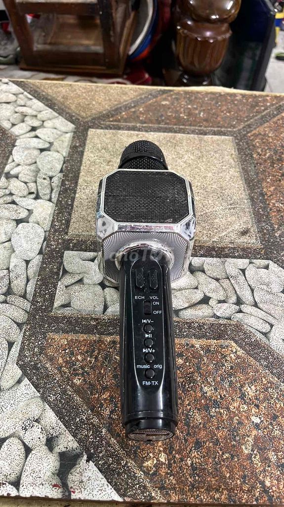 Micro karaoke Không dây Đen. Mua bán Tivi, Âm thanh tại Quận Hoàng Mai Hà Nội được đăng bởi Kairiyeudau hình 1