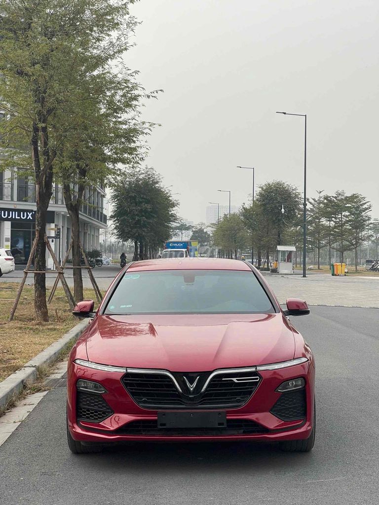 VinFast Lux A2.0 Base 2021 Đỏ Xe Đi Ít - 25000 km