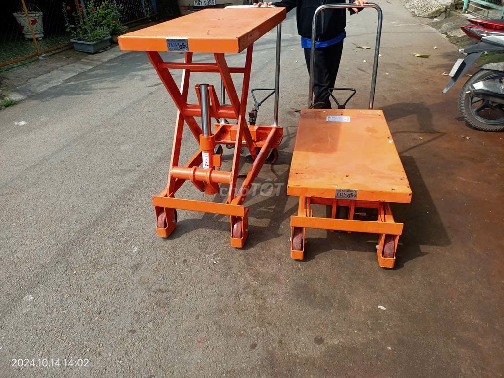 Xe nâng mặt bàn cũ nội địa 1000kg nâng cao 1m