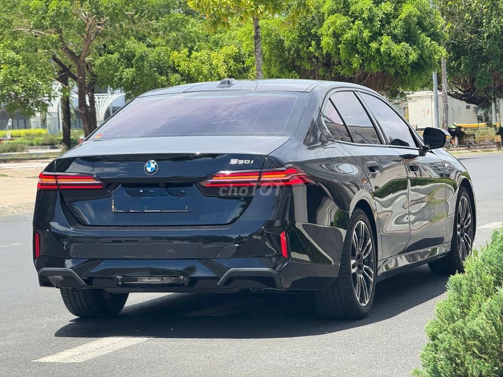BMW 530I 2025 photo 3