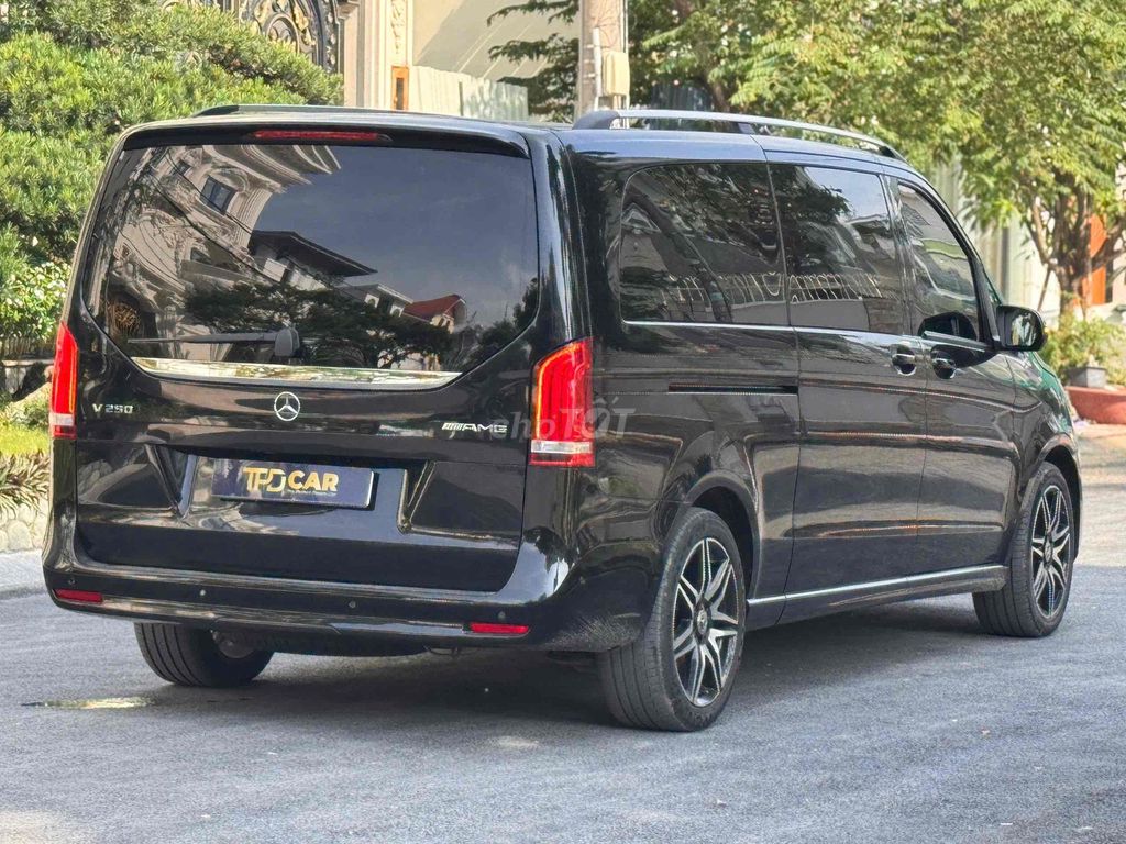 Mercedes Benz V250 AMG - XHĐ 3 Tỷ 3. Mua bán Ô tô tại Quận Bình Tân Tp Hồ Chí Minh được đăng bởi Lê Minh Quý hình 4