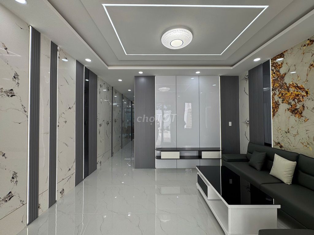 Nhà 1 Trệt 1 Lầu 100m2 mới 99% hẻm VF3- 3 PN full nội thất cao cấp 