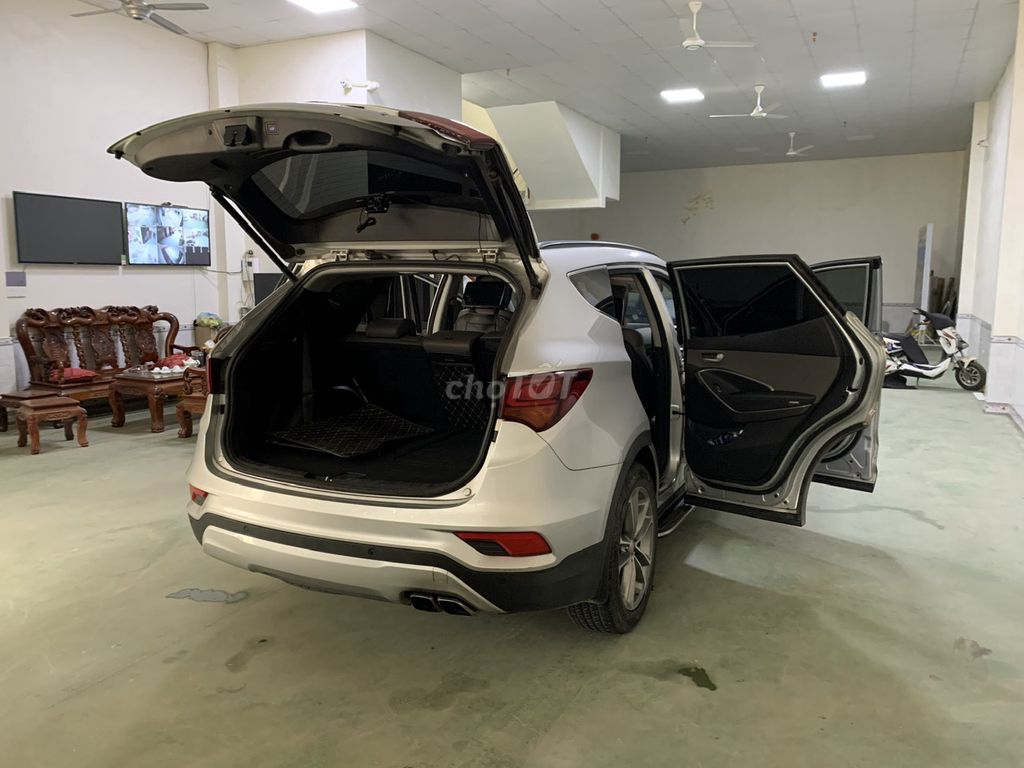 Bán xe santafe màu Bạc Đk2017,Máy dầu bản đặc biệt. Mua bán Ô tô tại Huyện Thạch Thất Hà Nội được đăng bởi KHAC DONG hình 6