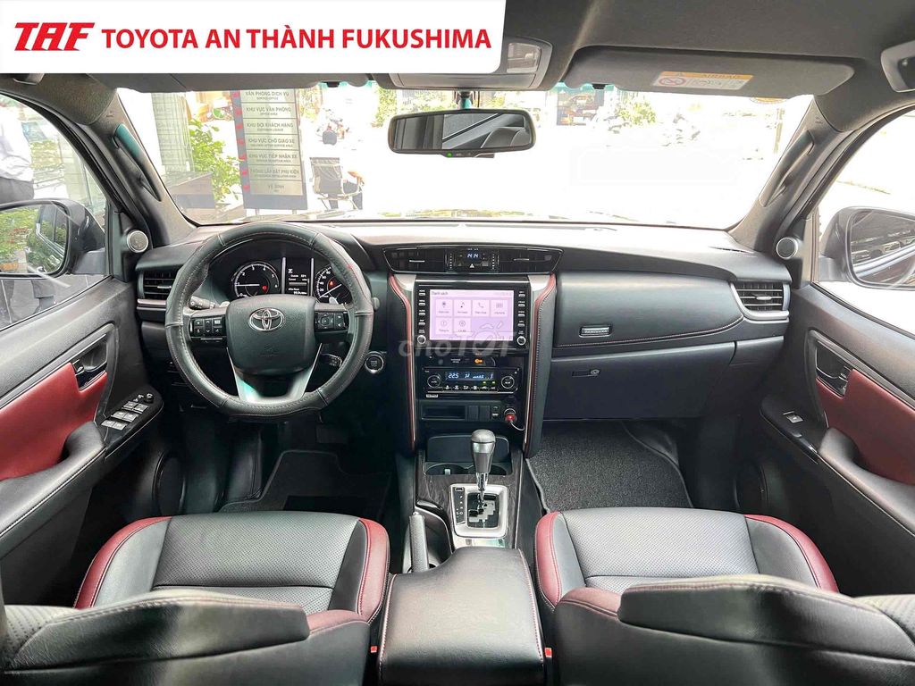 Toyota Fortuner Legender 2021 2.4AT 4x2 63.000km