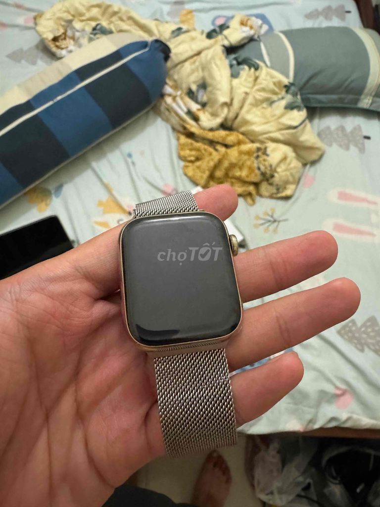 Apple Watch Series 6 thép Gold 44mm LTE. Mua bán Thiết bị đeo thông minh tại Quận 12 Tp Hồ Chí Minh được đăng bởi Dom hình 1