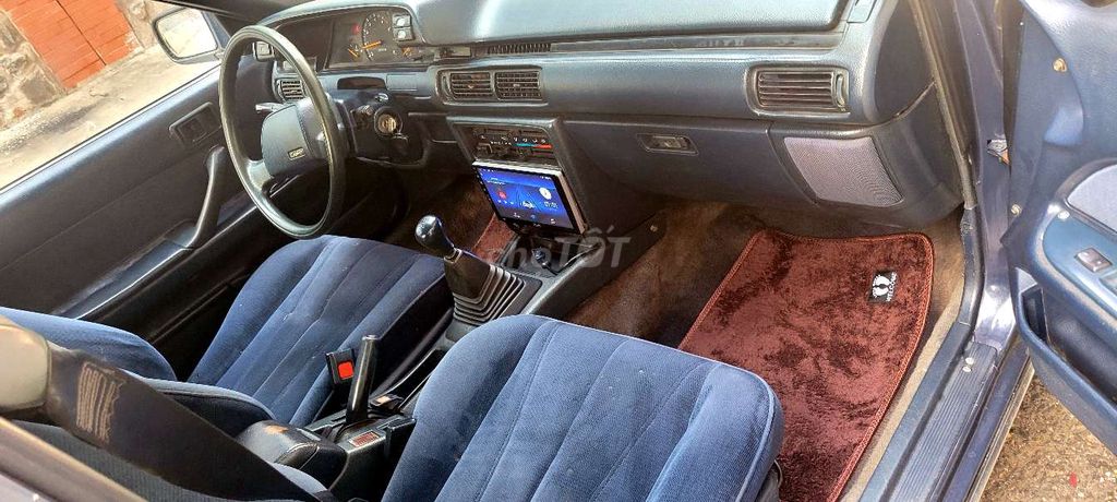 Toyota Camry 1987 số sàn nội thất zin đẹp  tại sg