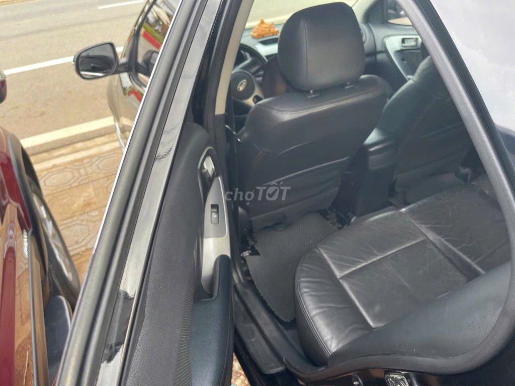 Kia Forte 2009 SLi 1.6 AT - 18000 km. Mua bán Ô tô tại Huyện Chư Păh Gia Lai được đăng bởi Hai Nguyen Manh hình 6