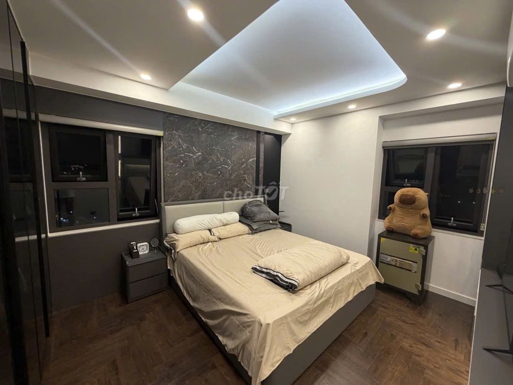 Квартира INTRACOM NHẬT TÂN, 76м2, вид на Реку Красную, с мебелью