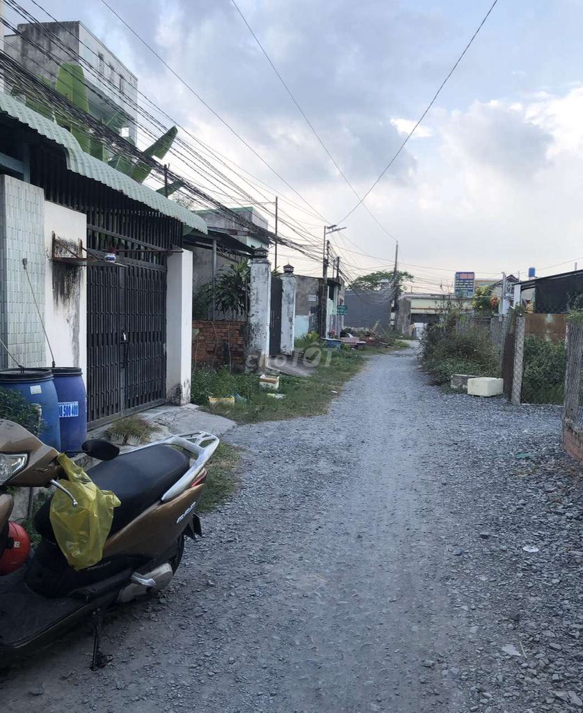 Cần bán có kinh doanh trọ ở Đức Hòa - Long An gắp trong tháng đáo hạn. Mua bán nhà ở tại Huyện Đức Hòa Long An được đăng bởi Huỳnh Hồng Hải hình 1