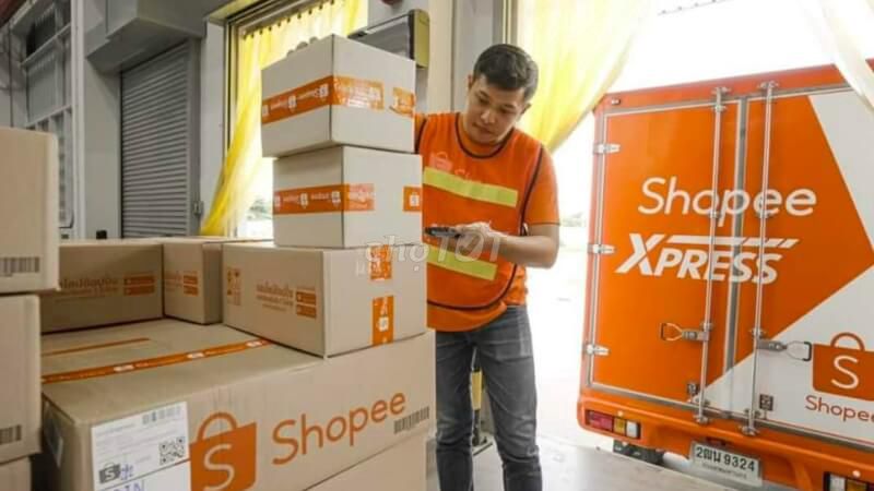 TUYỂN CÔNG NHÂN PHỤ KHO HÀNG SHOPEE