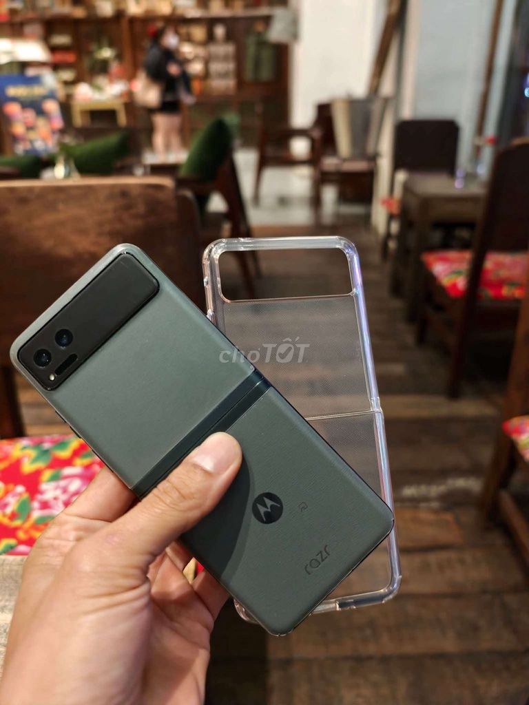 Motorola Razr 40s 256GB Xám. Mua bán Điện thoại tại Quận Bình Tân Tp Hồ Chí Minh được đăng bởi Thái Bình Dương hình 1