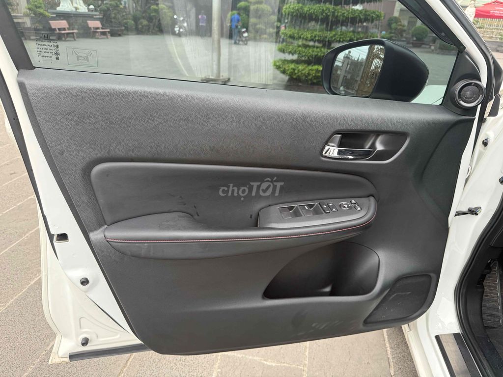 Honda City 2021 RS Trắng 29000 km. Mua bán Ô tô tại Huyện Trảng Bom Đồng Nai được đăng bởi Đinh Thiện hình 12