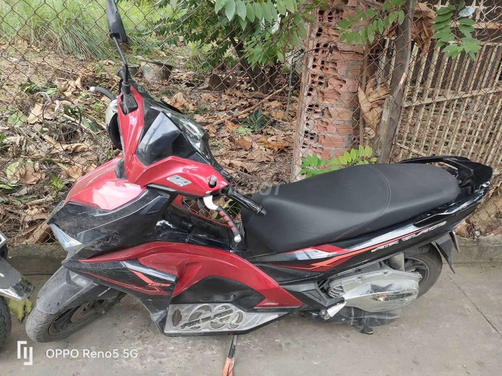 Honda Airblade 2022 Đỏ đen. Mua bán Xe máy tại Quận 12 Tp Hồ Chí Minh được đăng bởi Leah Trần hình 2